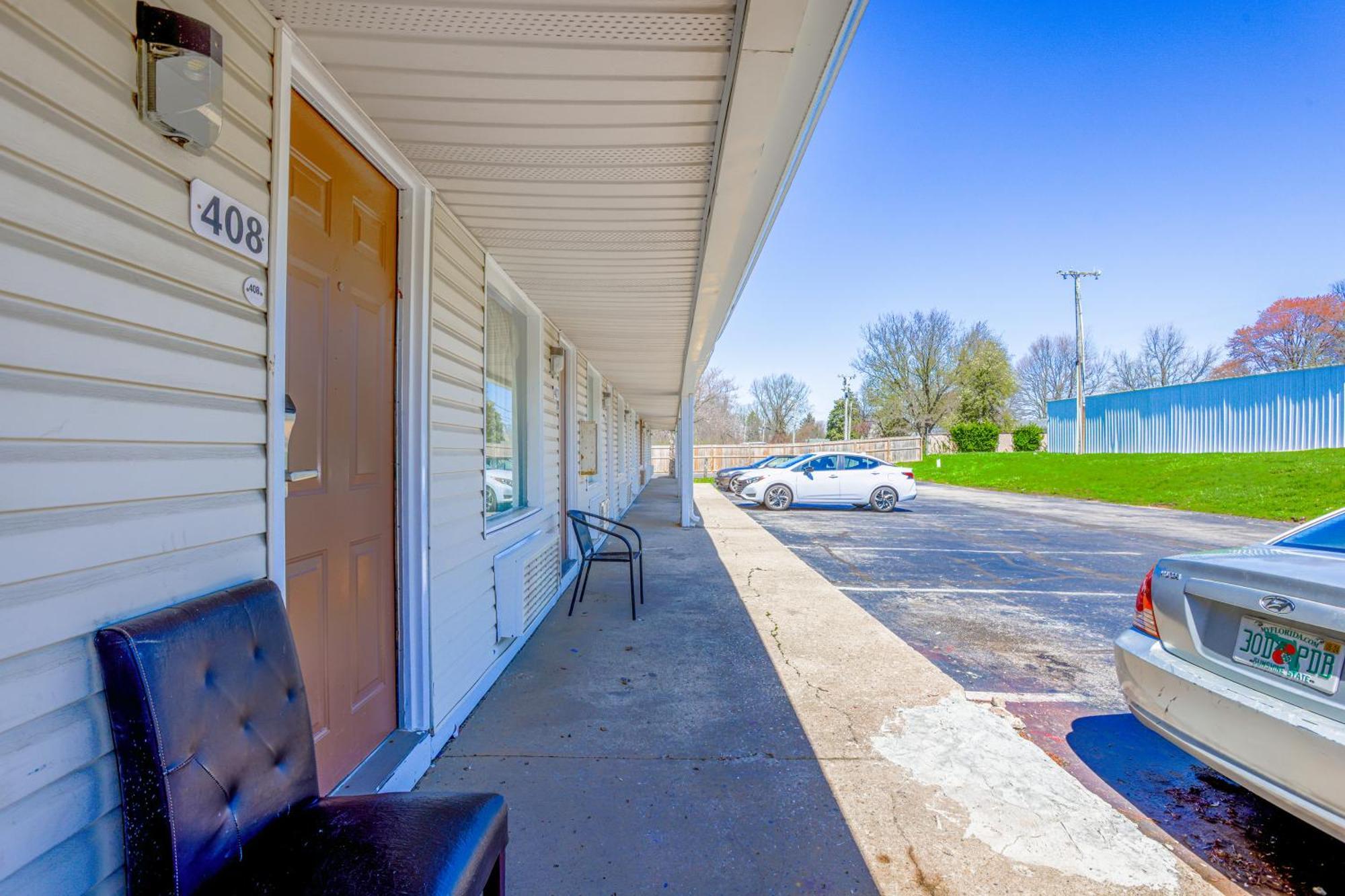 Cozy Garden Inn By Oyo Hwy 40 Richmond Exterior foto